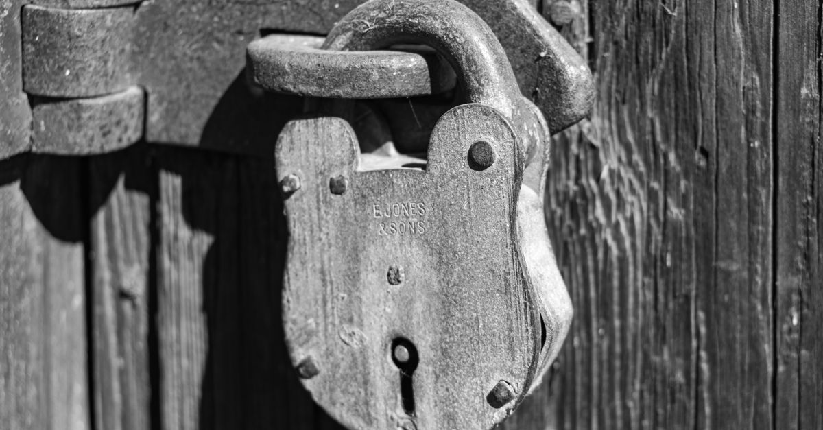 What Happens When You Call Our Emergency Locksmith for a House Lockout — Fort Lauderdale Locksmiths Pro
