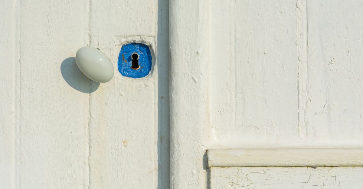 Signs It Is Time for Door Knob & Deadbolt Replacement — Fort Lauderdale Locksmiths Pro